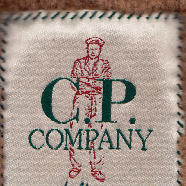 CP-Company_pelle_etichetta_01visual